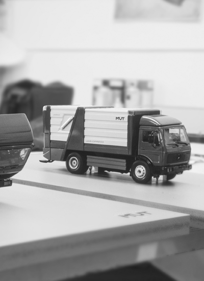Waste-Collection-Vehicle-02