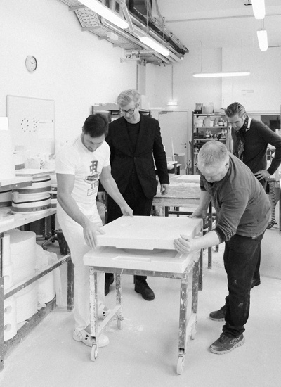 Porcelain Table 10