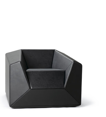 FX10 Lounge Chair