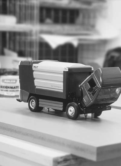 Waste-Collection-Vehicle-01